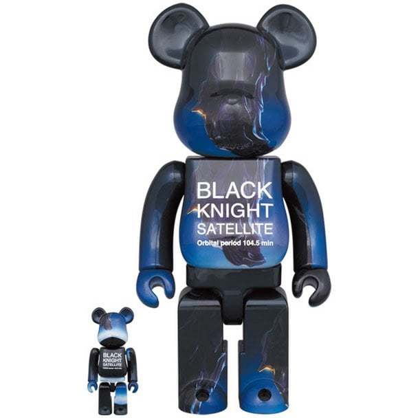 400% & 100% Bearbrick sæt - Black Knight Satellite,