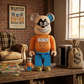 400% & 100% Bearbrick set - Beagle Boy (Disney) | 400% & 100% Bearbrick set - Beagle Boy (Disney) | Køb hos Bearbrick.dk