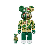 400% & 100% Bearbrick sæt - BAPE - Baby milo Shark Camo, Grøn