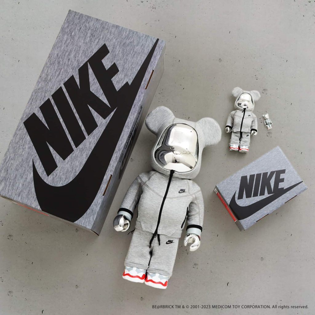 1000% Bearbrick - Nike Tech Fleece N98